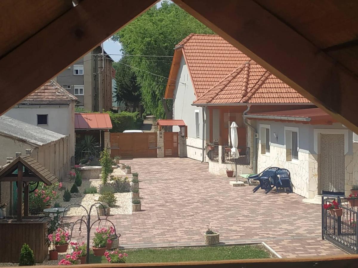 Aranyhal Apartman Шарвар Экстерьер фото